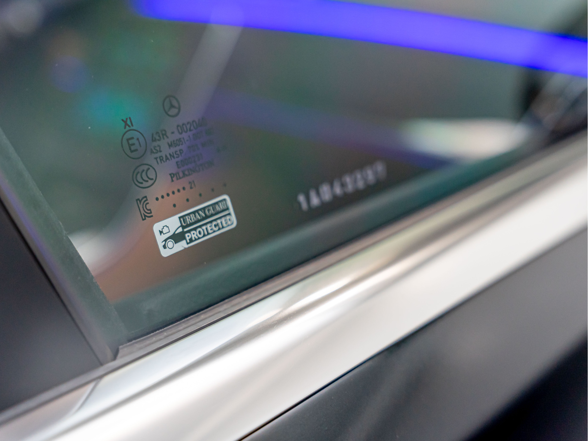 39270675-18.jpg